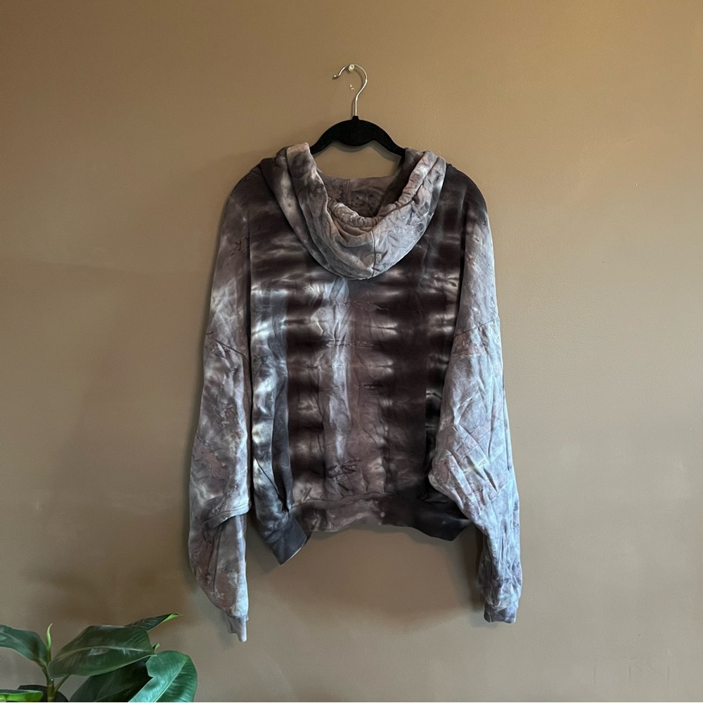 sweatshirt - Picture 3 of 4
